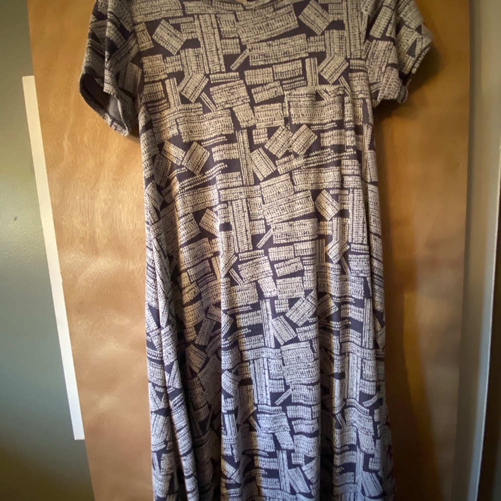 Dresses - Picture 7 of 13